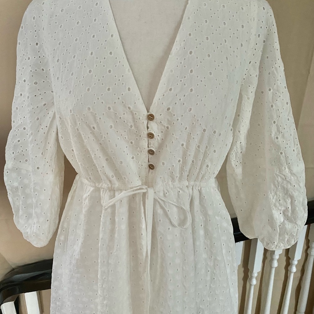 ZARA WHITE EYELET DRESS - Picture 2 of 7